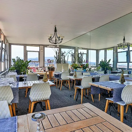 Le Panoramic Boutique Отель 2*