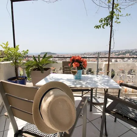 Отель Le Panoramic Boutique Ницца