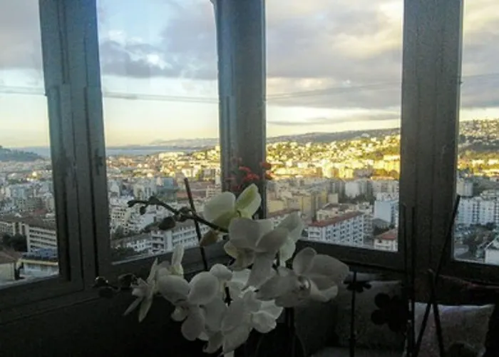 Le Panoramic Boutique 2* نيس